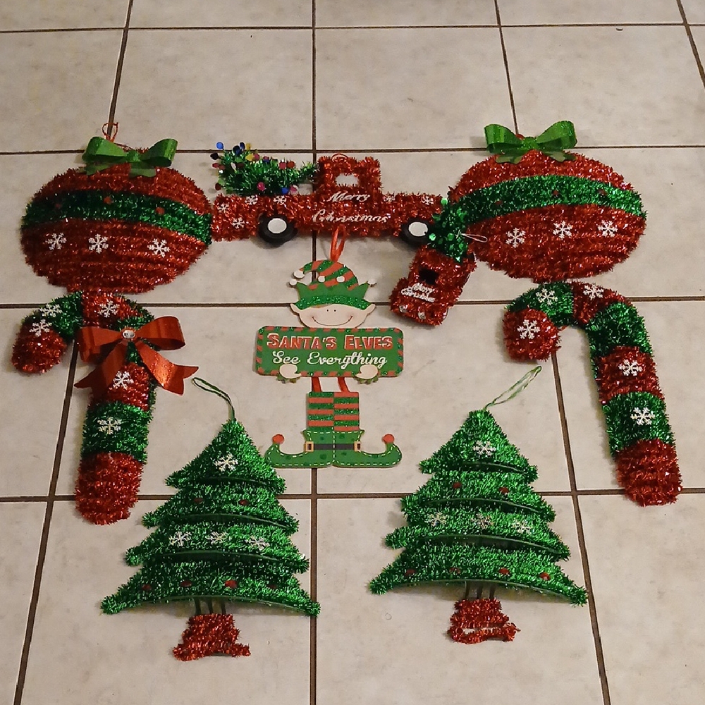Festive Red and Green Holiday Decoration Set